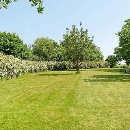 Five-bedroom Holiday In Nyborg Bovense