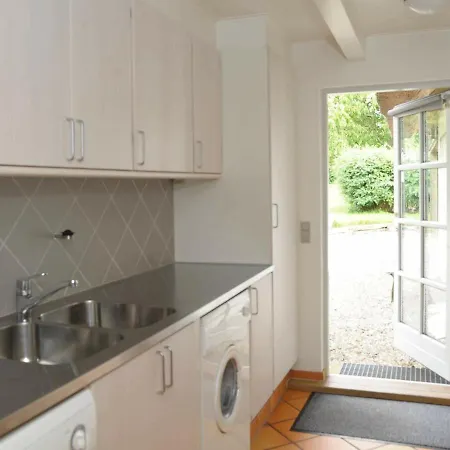 別荘 Five-bedroom Holiday In Nyborg