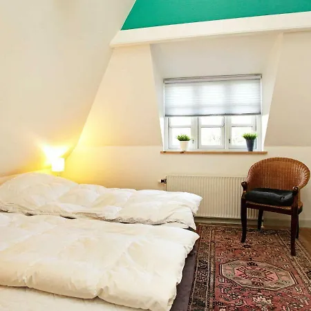 Five-bedroom Holiday In Nyborg * Bovense